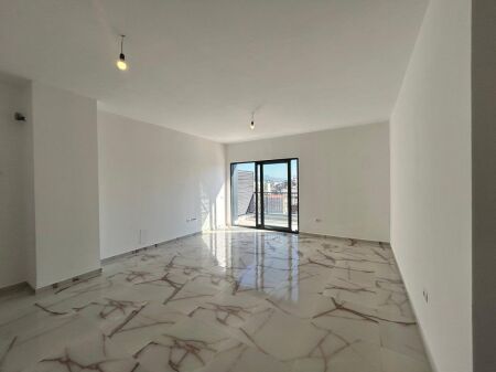 For rent 2+1+2 apartment with a total area of 138.7 m² and a veranda of 27 m², in the center of Tirana.