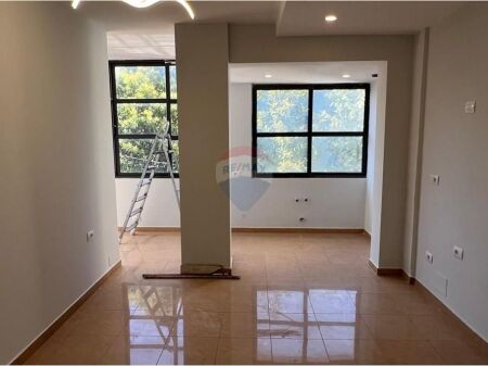 Appartamento - In Vendita - Via Shefqet Kuka, Tirana(ID: 530261057-290)