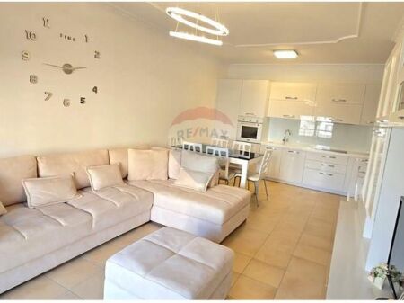  Apartament 1+1 për Shitje – Rruga Gjergj Kastrioti, Vlorë