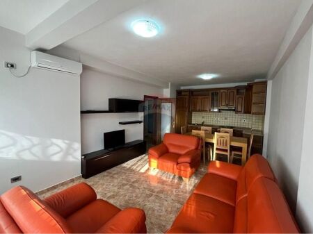 Apartment 2+1 for rent on Him Kolli Street