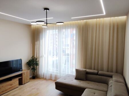Apartament 1+1, Stacioni i Trenit!