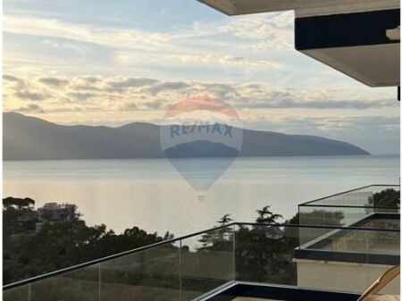Apartament 1+1 - Për Shitje - Rruga Dhimitër Konomi, Vlorë