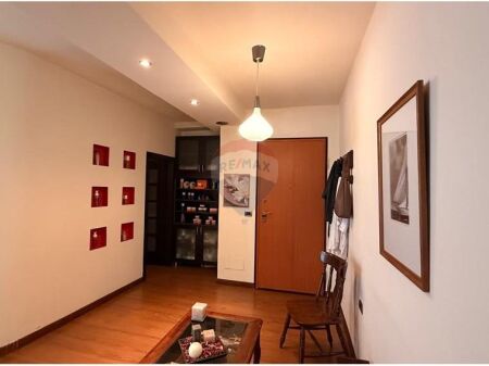 Locale in affitto - Ex Esposizione
