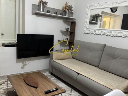 APARTAMENT ME QIRA 1+1 RRUGA E DIBRES 43.000 LEKE