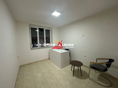 Ufficio ( Appartamento 2+1 ) in affitto in Via E Kavajes vicino a Tirana Garden Building ( ID 42611409 )