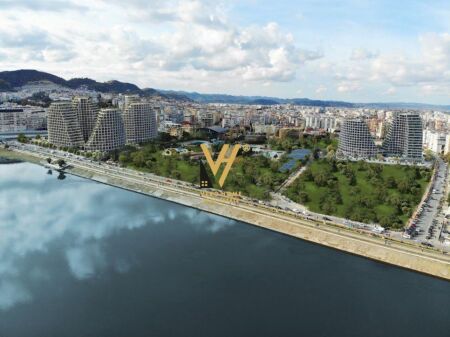 LOCALE COMMERCIALE 97 M2 IN AFFITTO A GENER 2, RR.KOSOVAREVE 3.000 EURO