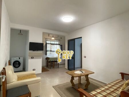  APARTAMENT ME QERA 1+1 | Plazh, pranë Urës së Dajlanit
