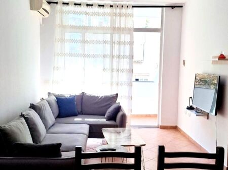  Apartment 2+1 for Rent at Kika 1, in the Commune of Parist