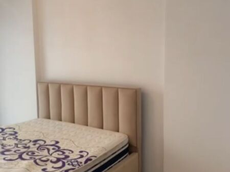  Jepet me qera apartament 1+1 – Kombinat