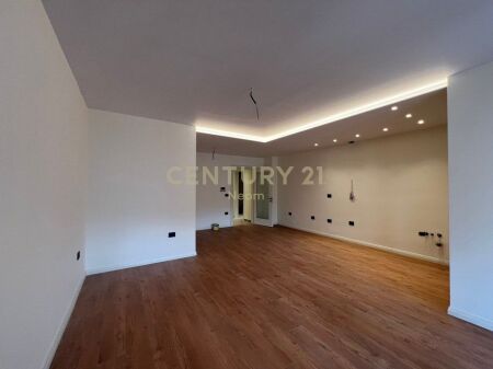 Appartamento 2+1+2 in Vendita ad Astir – 110 m²