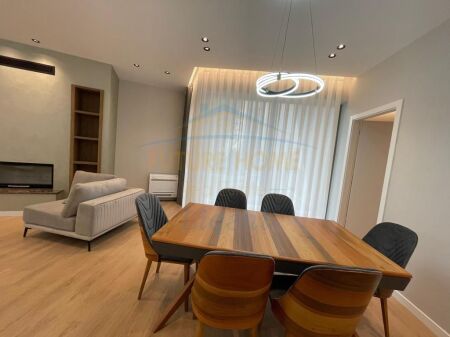 Rent, 3-Storey Villa, Green Valley, Dry Lake, Tirana.