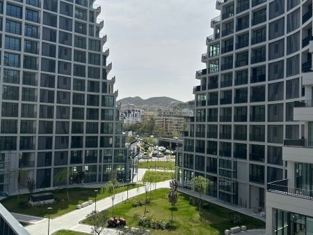 Affittasi ambiente per ufficio nel complesso "Lake View"