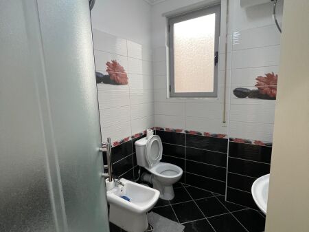 Affittasi appartamento 2+1+2 balconi +2 bagni