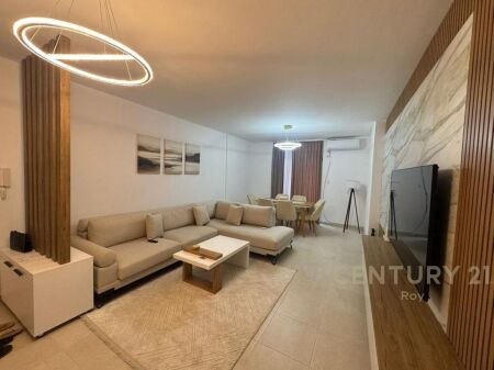 APARTMENT FOR RENT AT VILA E ZOGUT !