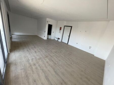 Business premises for rent