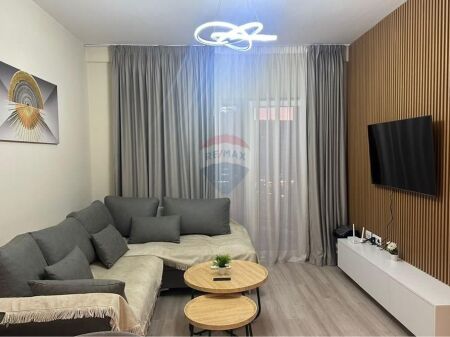 2+1 for rent at Zogu i Zi