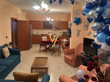 VENDESI APPARTAMENTO 2+1+2+BLK A XHAMLLIKU 197.000 EURO
