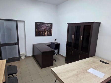 UFFICIO IN AFFITTO 24 M2 VIAL BAJRAM CURRI 50.000 LEKE