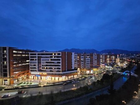 Shitet apartamant 3+1+2 perballe me Delijorgjin!