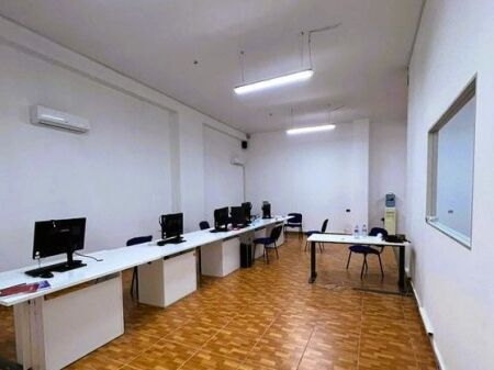 Ufficio in affitto dietro la villa gold!
