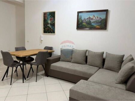 Jepet me qira apartament 2+1 tek Pavaroti