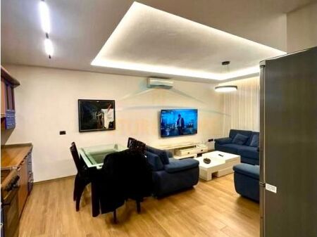  Rruga e Durrësit – Qera 1+1 i Bollshëm & Modern me Qerë! 
