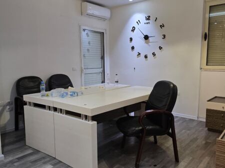 Ufficio in affitto in via Kavaja
