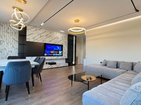 2+1,i mobiluar per here te pare,kopshti zologjik,1300 euro