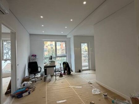 21 Dhjetori, Shesim Apartament 1+1!