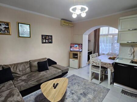 Shitet apartament 2+1, totalisht i mobiluar, Rruga e Elbasanit