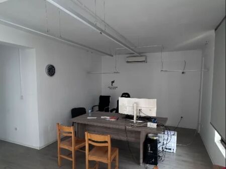 UFFICIO IN AFFITTO 112 M2 VASIL SHANTO 120.000 LEKE FH-58452
