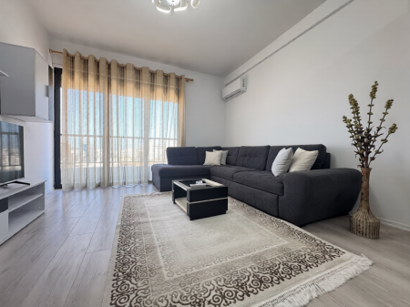 Apartament 1+1 me qira në Rruga e Durrësit