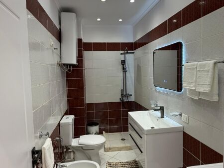 Shitet apartament 1+1 ne Misto Mame, Rruga Besim Alla