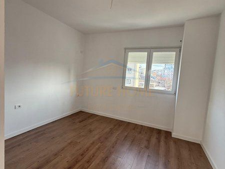 Qera, Apartament 2+1 PAZARI I RI