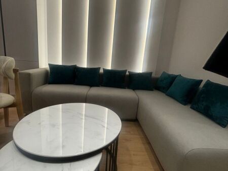 Jepet me qira apartament 1+1 në  Qendër