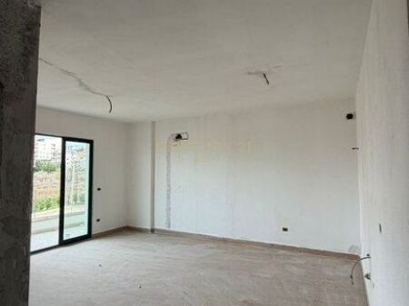 Apartament 1+1 Për Shitje tek Rezidenca Eon në Golem, Durrës!