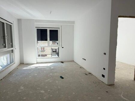 Appartamento 2+1 in vendita Ali Demi, mercato elettrico