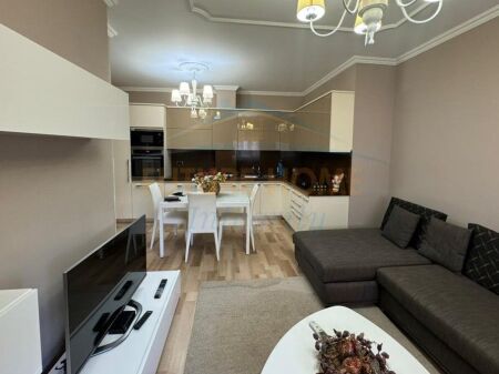 Qera, Apartament 2+1, Ish Tregu Elektrik, Tiranë..