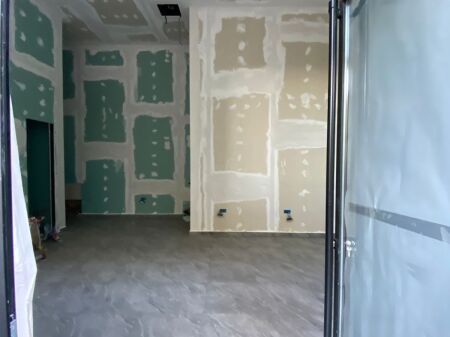 Spring Residence Ambiente Commerciale in Affitto