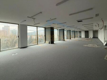 Affitto, Spazio Aperto, Downtown One, Tirana