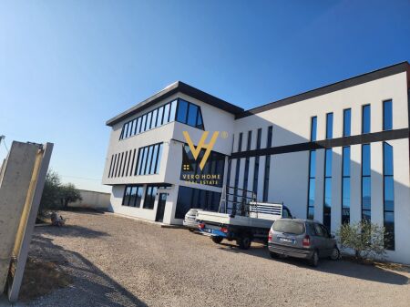 CAPANNONE 1.800 M2 IN AFFITTO A FUSHE KRUJE 1.800 EURO