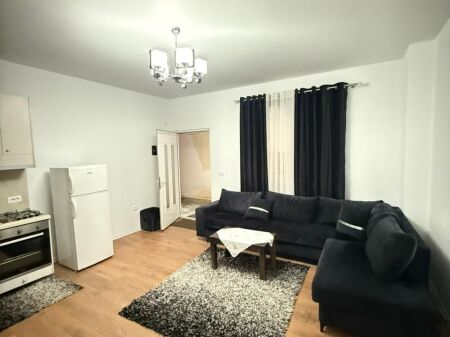 Jepet me Qira Hyrje Private 1+1 Allias,afer Spitaleve QSUT