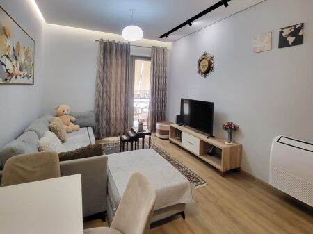  Jepet me Qira – Super Apartament 1+1