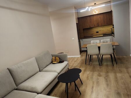 Apartament me qira – Univers City