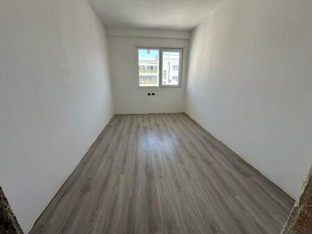 🏢Via Dritan Hoxha, locale commerciale in affitto per uffici, 2+1+2, vuoto 75.000 Leke (netto)