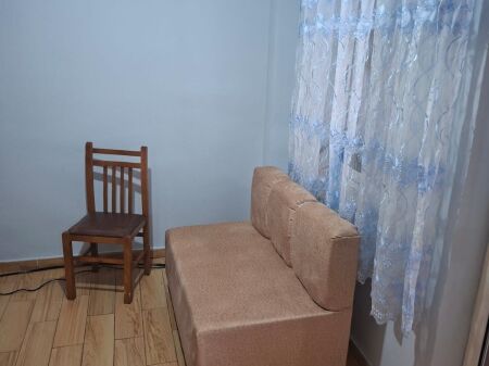 1+1, arredato ingresso privato, alle barricate centro, 400 euro