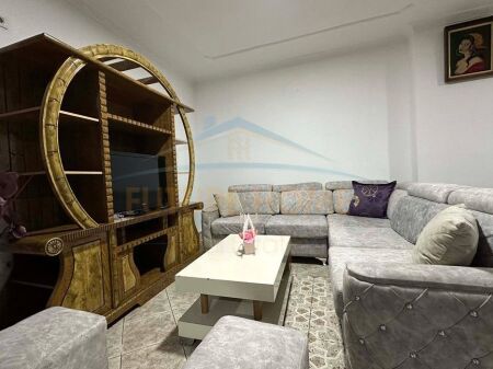 Qera, Apartament 2+1+2, Unaza e Re