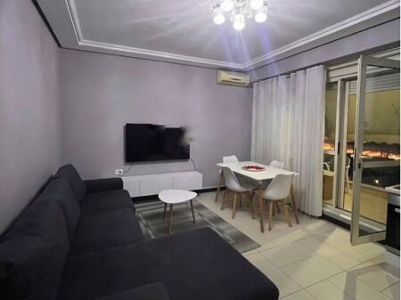 APARTAMENT 1+1 ME POST PARKIMI ME QIRA TEK KOMPLEKSI DELIJORGJI
