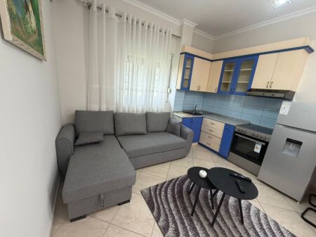 Jepet me qera apartament 1+1+ballkon te vilat amerikane