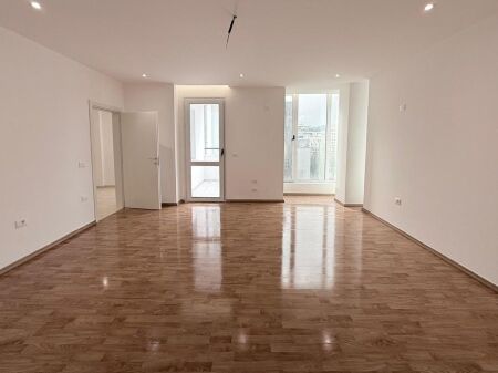  SHITET APARTAMENT 3+1 – tek Rruga e Elbasanit